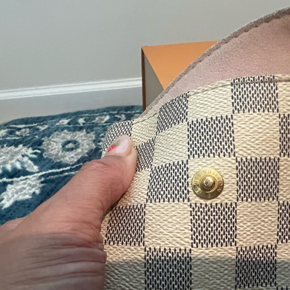 COPY - AUTHENTIC Louis Vuitton Propriano - Picture 5 of 16